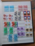 Album met 280  Nederlandse postzegel blokjes(4) postfris, Ophalen of Verzenden, Nederland