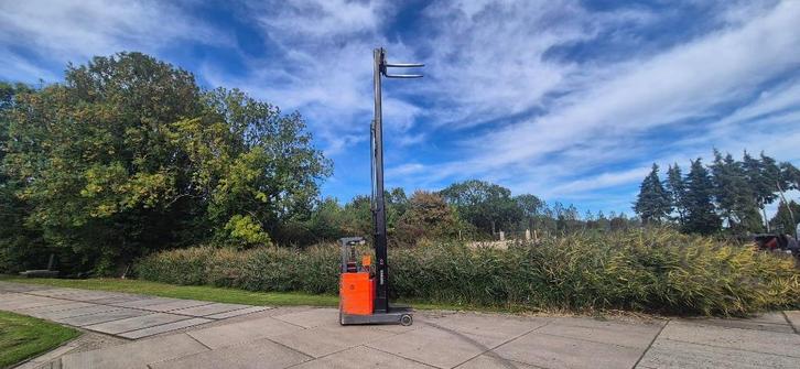 Reachtruck heftruck palletheffer Toyota koopje, Zakelijke goederen, Machines en Bouw | Heftrucks en Intern transport, Reachtruck