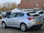 Alfa Romeo Giulietta 1.4 T Distinctive 170 PK / Leder / Stoe, Voorwielaandrijving, Gebruikt, Euro 6, 4 cilinders