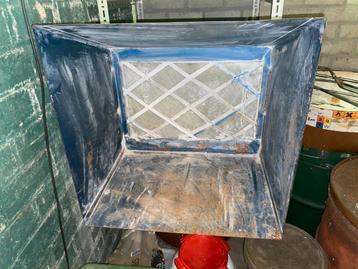 Glazuur spuitcabine beschikbaar voor biedingen