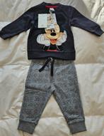 Mickey Mouse pakje maat 74 - Nieuw!, Ophalen of Verzenden, Nieuw, C&A, Jongetje of Meisje