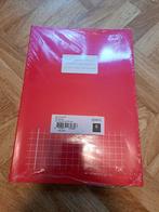 schrift a4 ruit 5 stuks totaal 2 rood 2 blauw 1 zwart nieuw, Ophalen of Verzenden, Nieuw