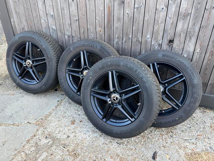 Mercedes Benz GLA GLB Winterset Zwart 17 inch Winterbanden, Auto-onderdelen, Banden en Velgen, Banden en Velgen, Winterbanden