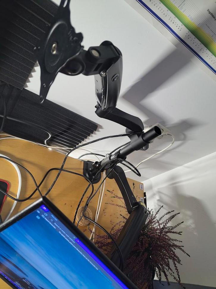 Dubbele Monitorarm met Gasvering - 2 Schermen tot 32inch, Computers en Software, Laptopstandaarden, Gebruikt, In diepte verstelbaar