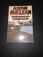 Ondergang om middernacht - Alistair MacLean, Boeken, Ophalen of Verzenden, Gelezen, Alistair MacLean