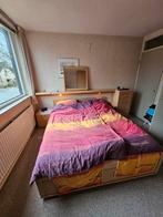 Complete Hülsta Slaapkamer met Kuperus Bedbodems, Ophalen, Zo goed als nieuw, Tweepersoons, Modern