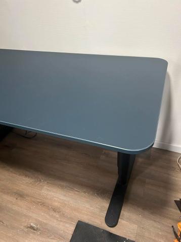 IKEA Bekant Bureau - In hoogte verstelbaar - Blauw - afbeelding 2
