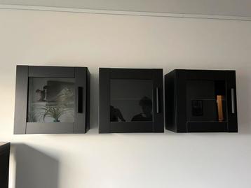 3 vitrinekastjes zwart model malm (ikea) - afbeelding 1