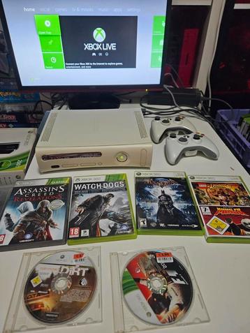 Xbox 360 Console + 2 controllers en 6 Spellen beschikbaar voor biedingen
