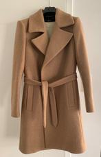 CVRD Kenza camel beige wolblend mantel met strikceintuur S, Kleding | Dames, CVRD, Beige, Nieuw, Ophalen of Verzenden