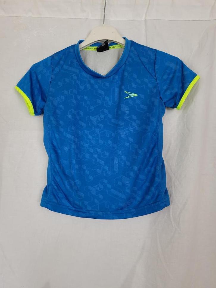 Stoer blauw voetbal/sportshirt mt 116 merk Dutchy, Kinderen en Baby's, Kinderkleding | Maat 116, Zo goed als nieuw, Jongen, Sport- of Zwemkleding