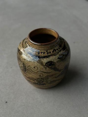 Small vase old finish Phoenix, Chinese vaas antiek, keramiek beschikbaar voor biedingen