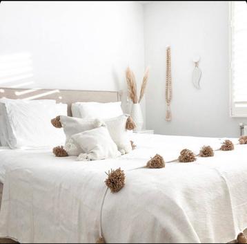 Handgemaakte pompon deken – wit/camel 150x100cm 100% katoen beschikbaar voor biedingen