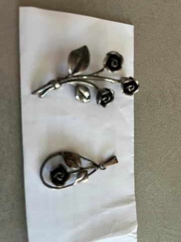 Teka brocge en hanger zilver beschikbaar voor biedingen