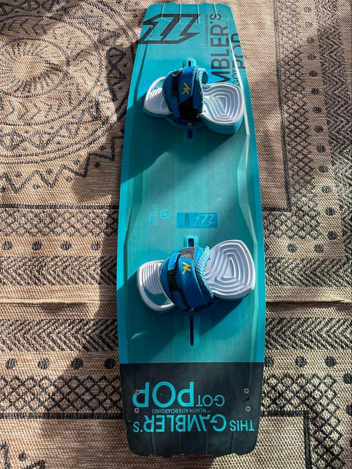 North kite board 136 x 41.5, Watersport en Boten, Kitesurfen, 4 m² of minder, Twintip, Ophalen of Verzenden