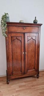 Antieke eiken kast, Antiek en Kunst, Antiek | Meubels | Kasten, Ophalen of Verzenden