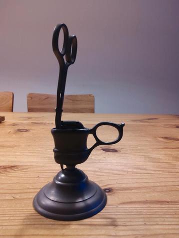 Lontknipper  beschikbaar voor biedingen