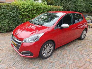 Peugeot 208 1.2 Puretech 81KW Aut-6 2017 Rood beschikbaar voor biedingen