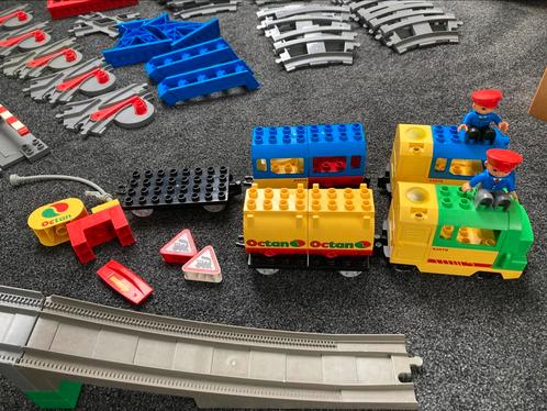 Grote set Duplo trein + 2 bruggen, Kinderen en Baby's, Speelgoed | Duplo en Lego, Gebruikt, Duplo, Complete set, Ophalen