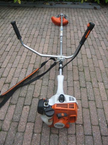 Stihl FS55 Bosmaaier Benzine Mes + Draagband beschikbaar voor biedingen