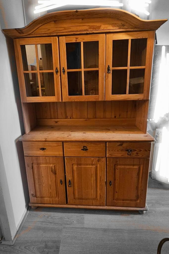 Grenen houten buffetkast met glazen deuren, Huis en Inrichting, Kasten | Buffetkasten, Ophalen of Verzenden
