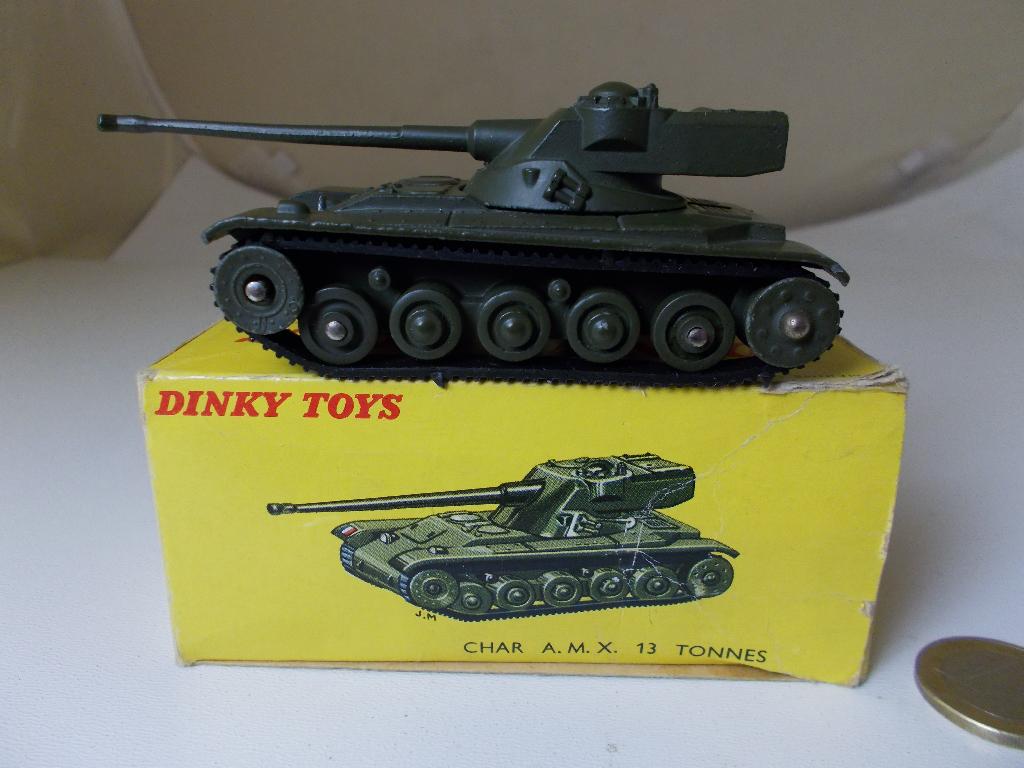 1958 Dinky Toys 817 CHAR A.M.X 13 TON TANK + ORIG DOOSJE (G)