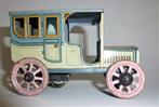 2 antieke blikken speelgoed auto's met garage Bing