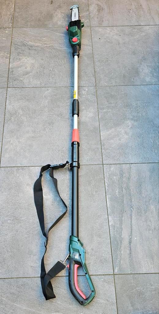 Zgan Bosch accu hoogsnoeier 18v kettingzaag +olie, geen accu, Tuin en Terras, Takkenscharen, Zo goed als nieuw, 50 mm of meer
