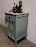 Brocante nachtkastje kastje met marmeren blad, Ophalen, Gebruikt, Nvt, Nvt