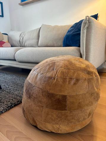 Vintage Leren Poef - 55cm beschikbaar voor biedingen