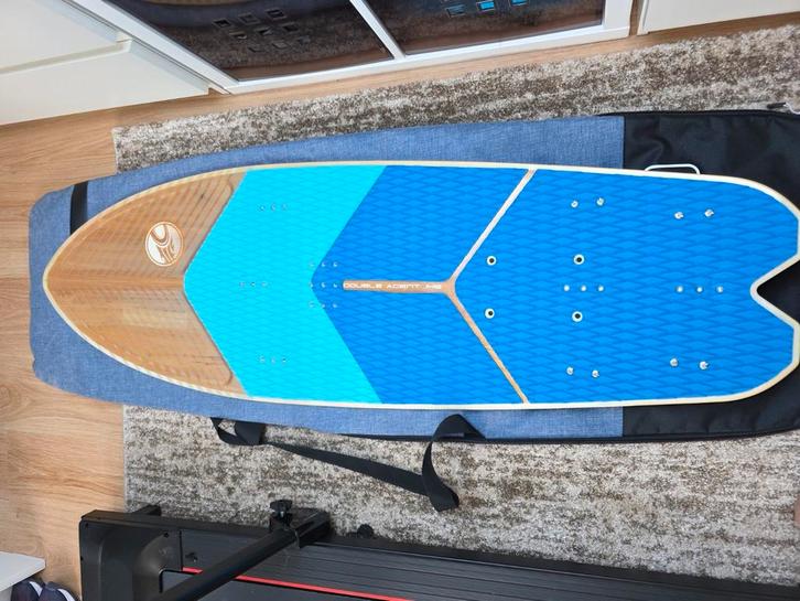 Nieuwe Double Agent foil en surf board, Watersport en Boten, Kitesurfen, Zo goed als nieuw, Foil, Ophalen