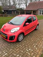Citroën C1 1.0i 68PK 5D 2014 Rood, Voorwielaandrijving, 4 stoelen, C1, Origineel Nederlands