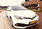 Toyota Auris 1.8 Hybrid Touring Sports CVT 2016 Wit, 65 €/maand, Wit, Origineel Nederlands, Grijs