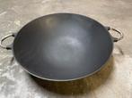 Bodum Gietijzeren Wokpan - 34cm, Huis en Inrichting, Keuken | Potten en Pannen, Ophalen, Gebruikt, Wok, Gietijzer