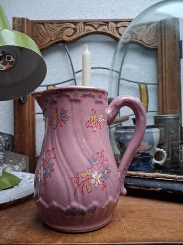 oma's nostalgische oude roze kan met bloemen handbeschilderd beschikbaar voor biedingen