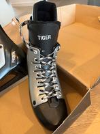 Trezeta Tiger IJshockeyschaatsen - Maat 45 - Perfecte staat, Ophalen of Verzenden, Zo goed als nieuw, IJshockeyschaatsen, Overige merken