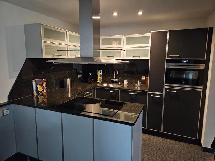 complete U-keuken, Huis en Inrichting, Keuken | Complete keukens, Gebruikt, U-keuken, Grijs, Graniet of Steen, Ophalen