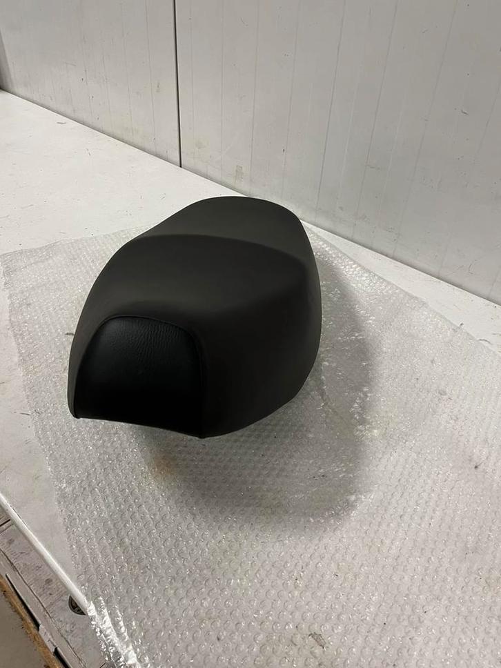 Zip type 1 2 3 fastrider zadel buddy seat nos nieuw, Motoren, Tuning en Styling, Ophalen of Verzenden