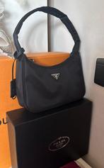 Schouder/handtas - PRADA, Verzenden, Zo goed als nieuw, Zwart, Handtas