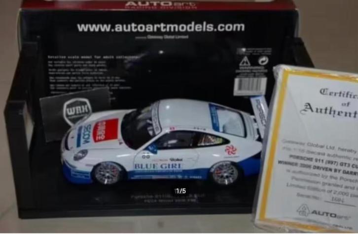 SALE !! Porsche 911 GT3 #88 Blue Girl PCCA 80684 Autoart WRH, Hobby en Vrije tijd, Modelauto's | 1:18, Zo goed als nieuw, Auto