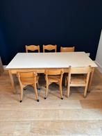 Houten Vintage schooltafel met stoelen, Kinderen en Baby's, Kinderkamer | Tafels en Stoelen, Ophalen of Verzenden, Gebruikt, Stoel(en)