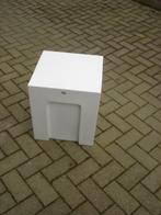 Fiberstone Shiny White sokkel van Vase the World, Huis en Inrichting, Gebruikt, Ophalen