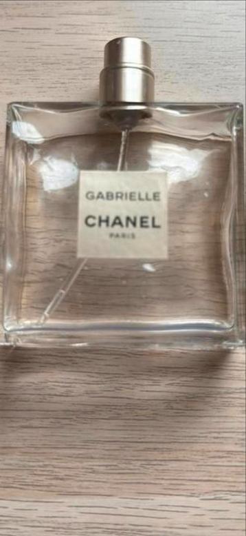 Flesje Gabrielle Chanel Parfum beschikbaar voor biedingen