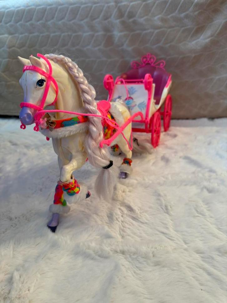 Barbie Paard met Koets/Slee Ski Fun Blizzard Mattel 1991, Kinderen en Baby's, Speelgoed | Poppen, Gebruikt, Barbie, Ophalen of Verzenden