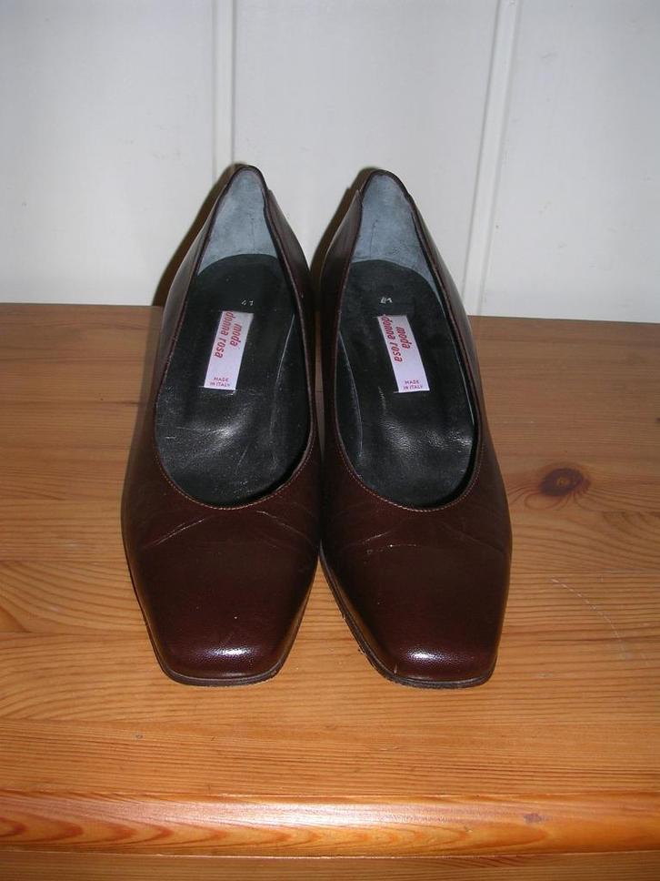 Elegante bruine leren pumps met hak van Moda Donna Rosa, 41, Kleding | Dames, Schoenen, Zo goed als nieuw, Pumps, Bruin, Verzenden