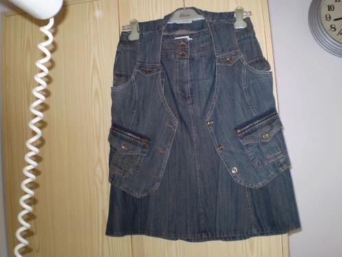 Gilet en rok van spijkerstof gemaakt in de maat 40., Kleding | Dames, Truien en Vesten, Zo goed als nieuw, Maat 38/40 (M), Blauw