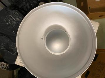 Beautydish zilver met grid beschikbaar voor biedingen