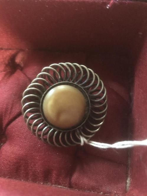 Oude broche met steen, Sieraden, Tassen en Uiterlijk, Broches, Gebruikt, Overige materialen, Overige kleuren, Minder dan 4 cm