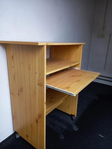 VERRIJDBAAR OPEN KASTJE beschikbaar voor biedingen