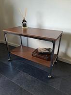 Vintage/retro trolley '60 jaren sidetable op kogelwieltjes, 50 tot 100 cm, Zo goed als nieuw, Overige houtsoorten, Ophalen